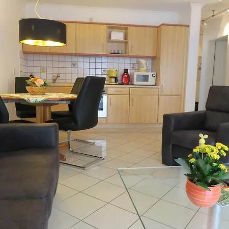 In - 50 M Vom Apartment